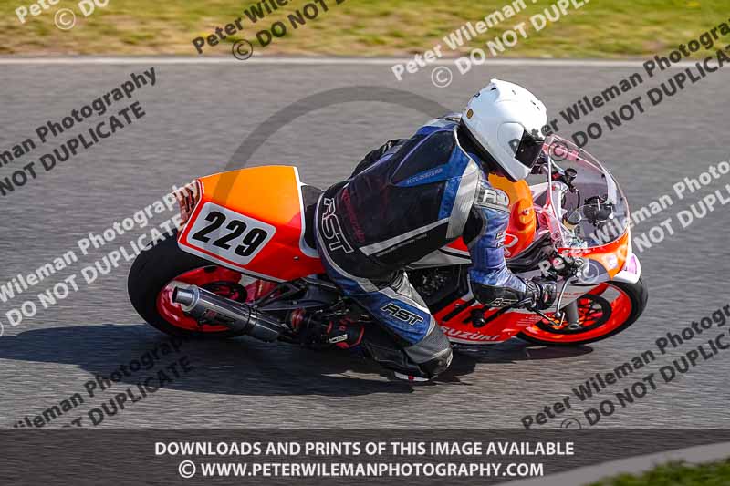 enduro digital images;event digital images;eventdigitalimages;mallory park;mallory park photographs;mallory park trackday;mallory park trackday photographs;no limits trackdays;peter wileman photography;racing digital images;trackday digital images;trackday photos